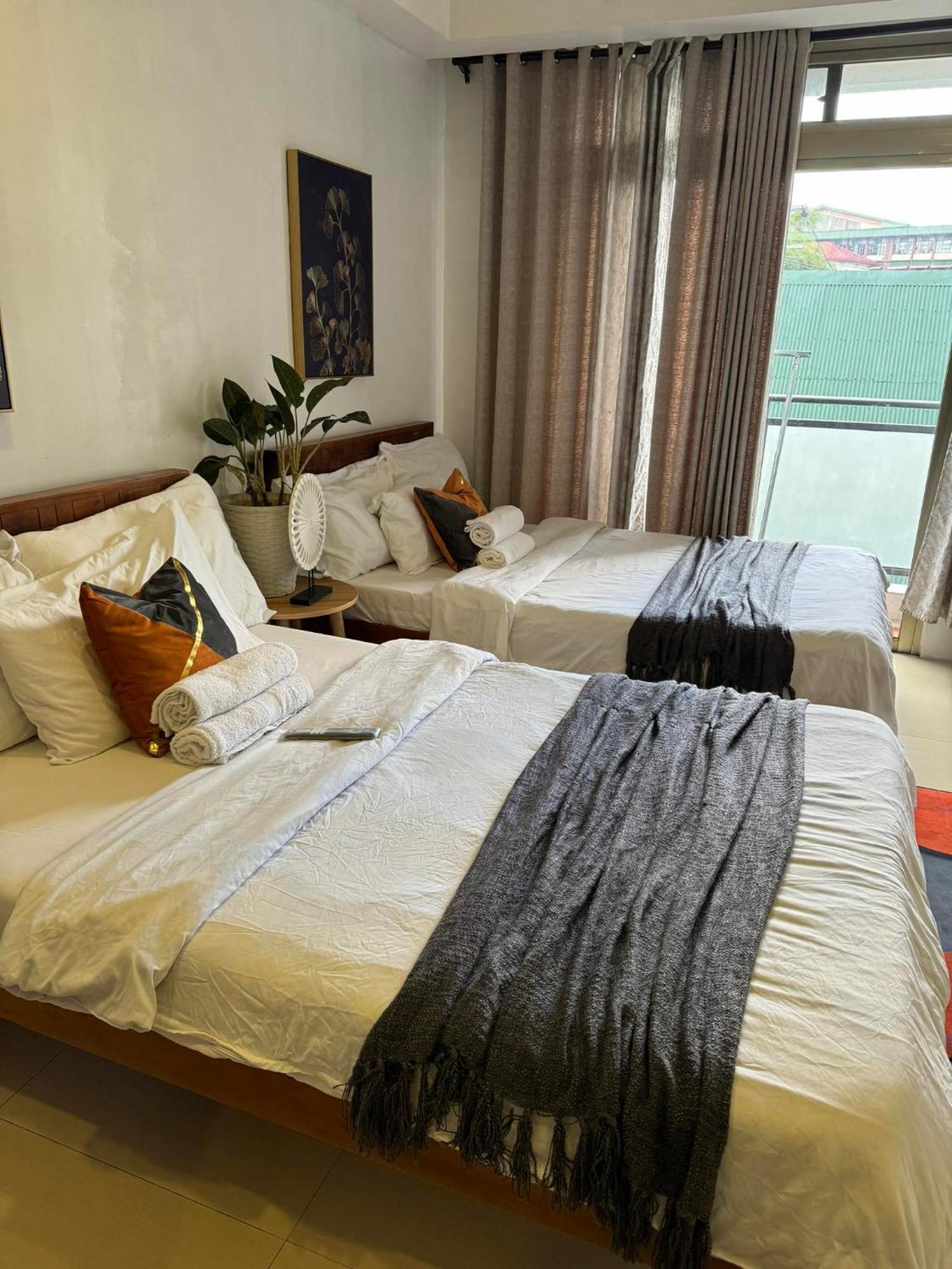 Susana'S Baguio Condotel バギオ エクステリア 写真